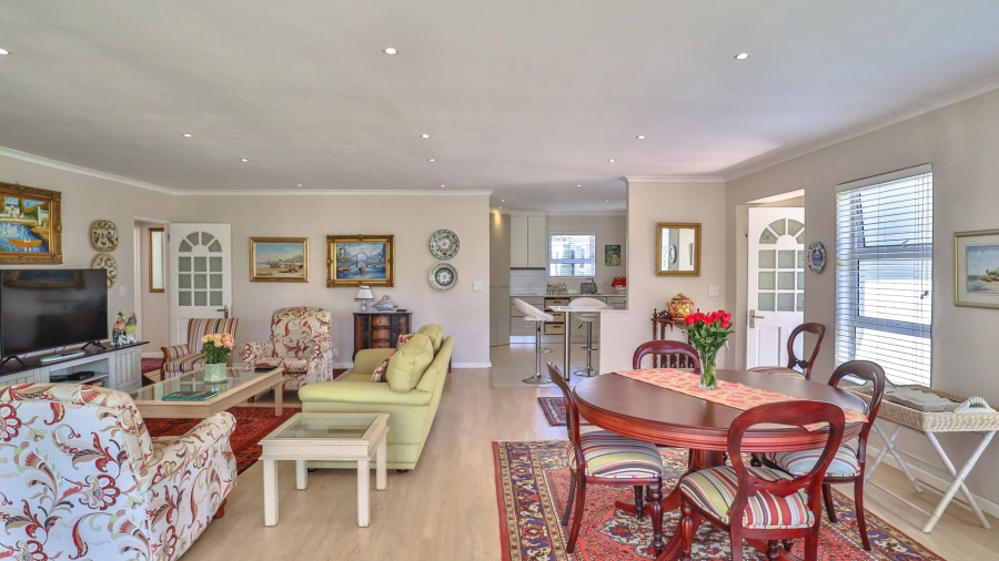 3 Bedroom Property for Sale in Lake Michelle Western Cape